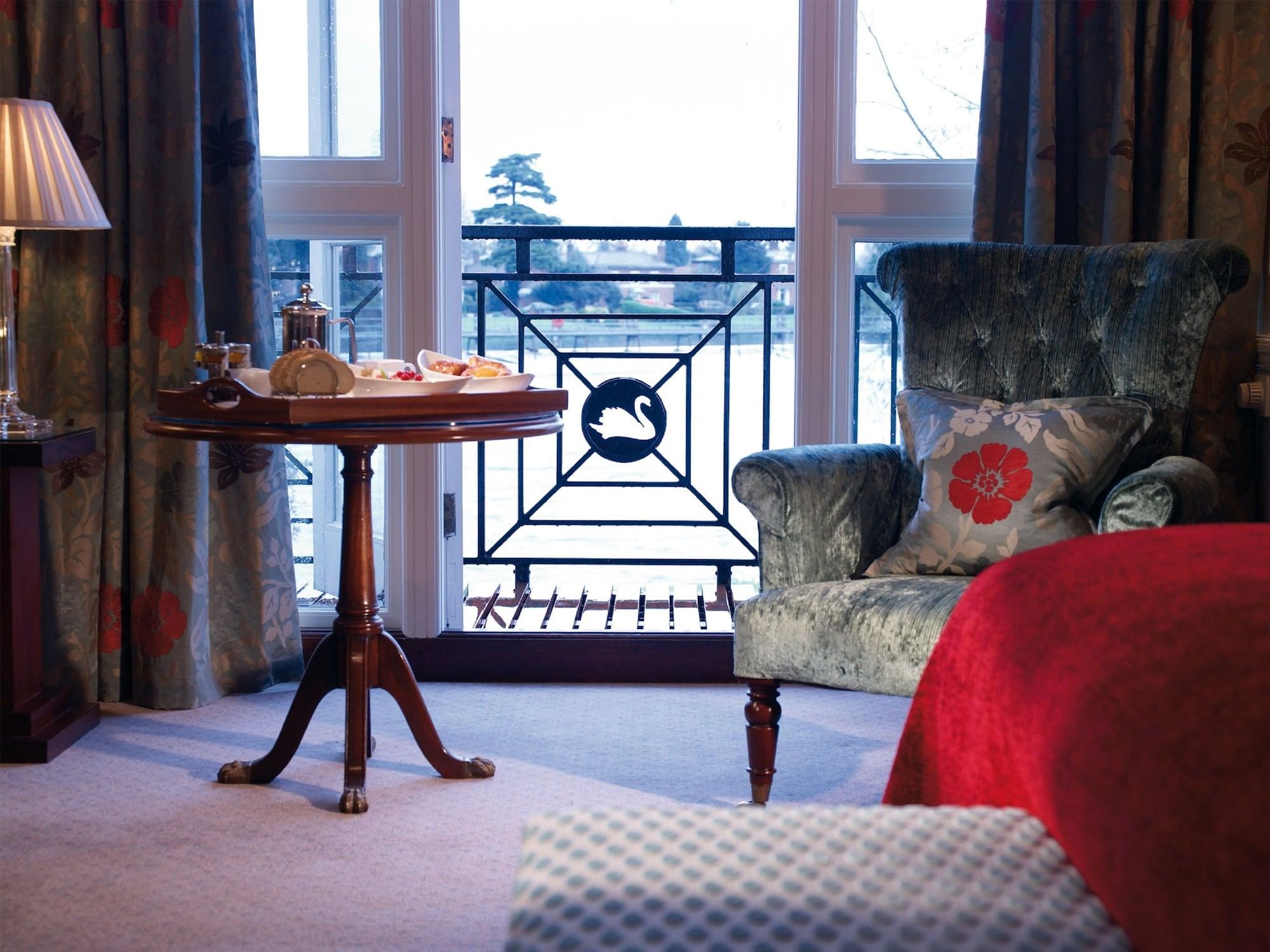 Hotel Macdonald Compleat Angler Marlow  Esterno foto